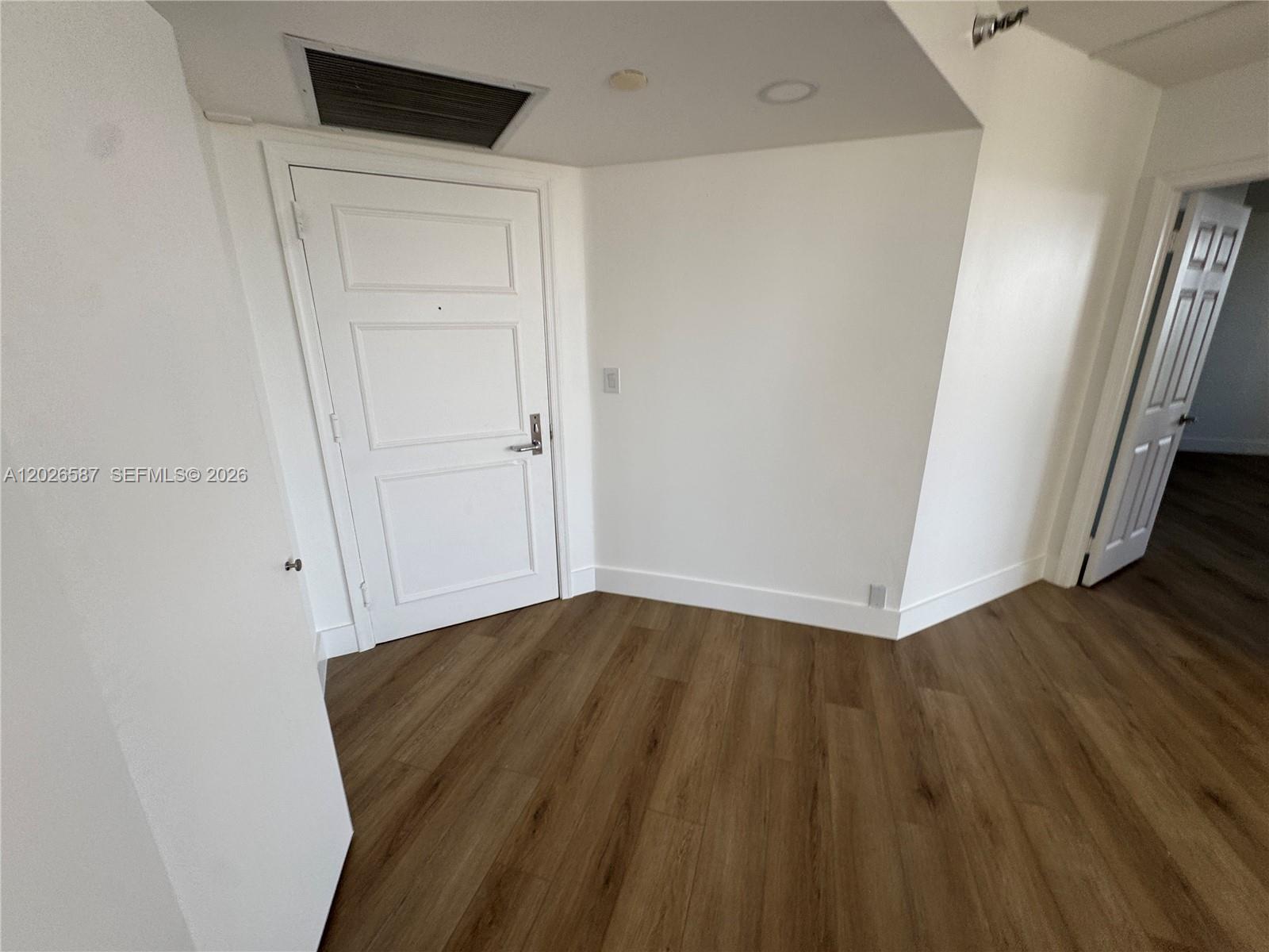 MYSTIC POINTE TOWER 500 C - Residential Lease