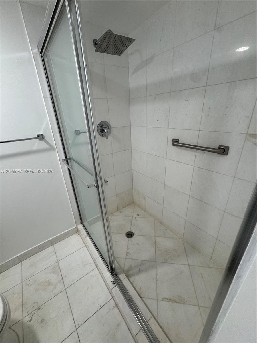 MYSTIC POINTE TOWER 500 C - Residential Lease