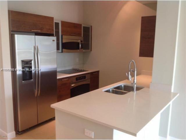 CITY PALMS CONDO - Residential