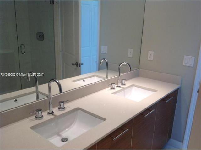 CITY PALMS CONDO - Residential