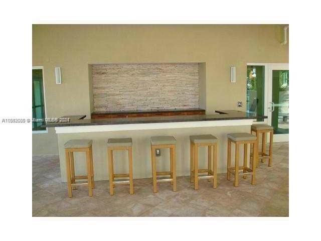 CITY PALMS CONDO - Residential