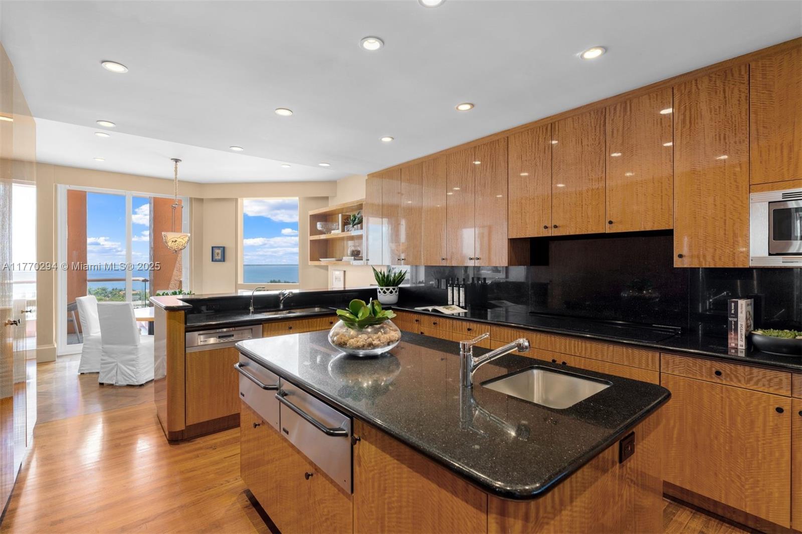 THE GABLES CONDO - Residential