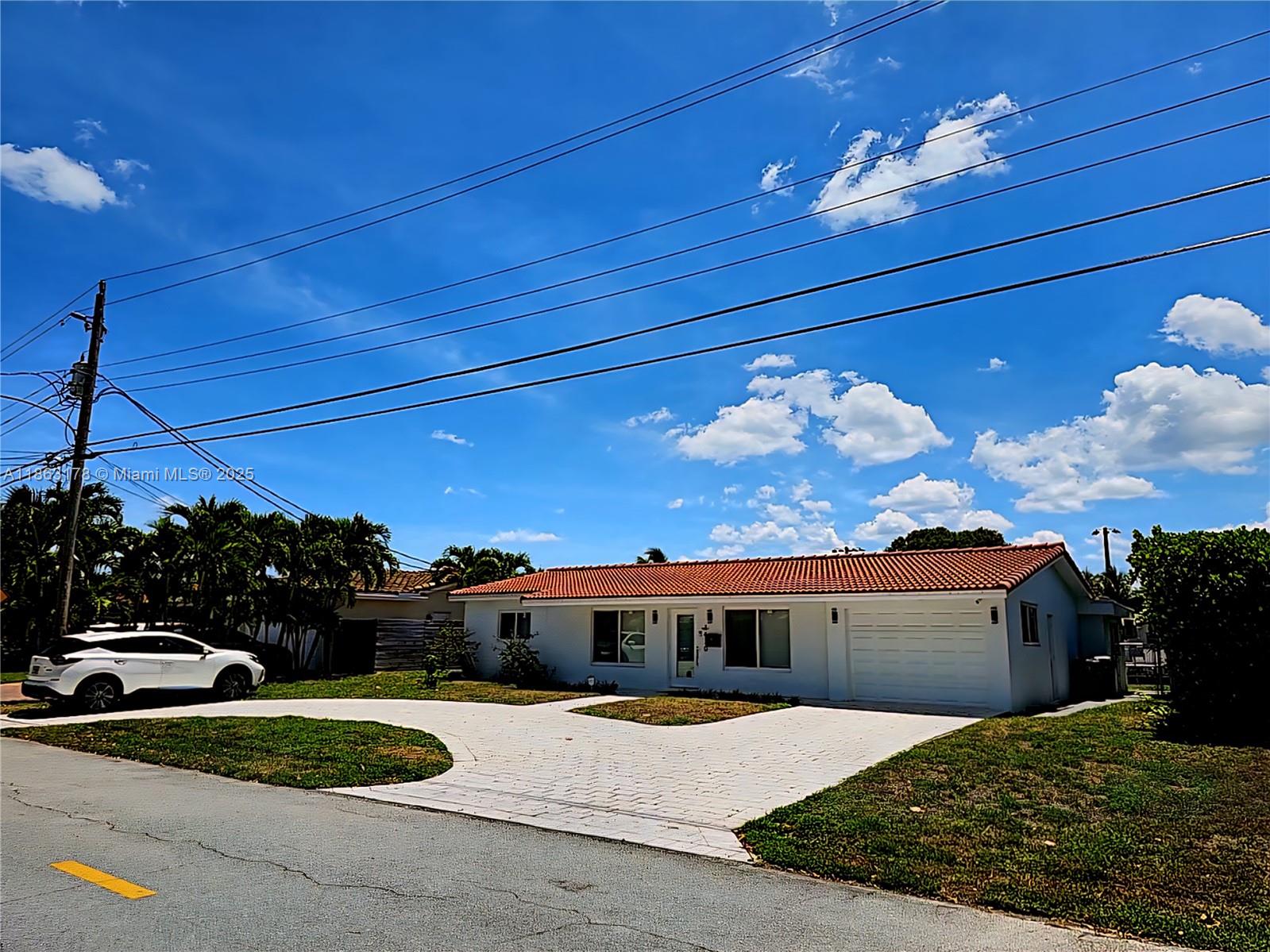 CORAL RIDGE ISLES - Residential