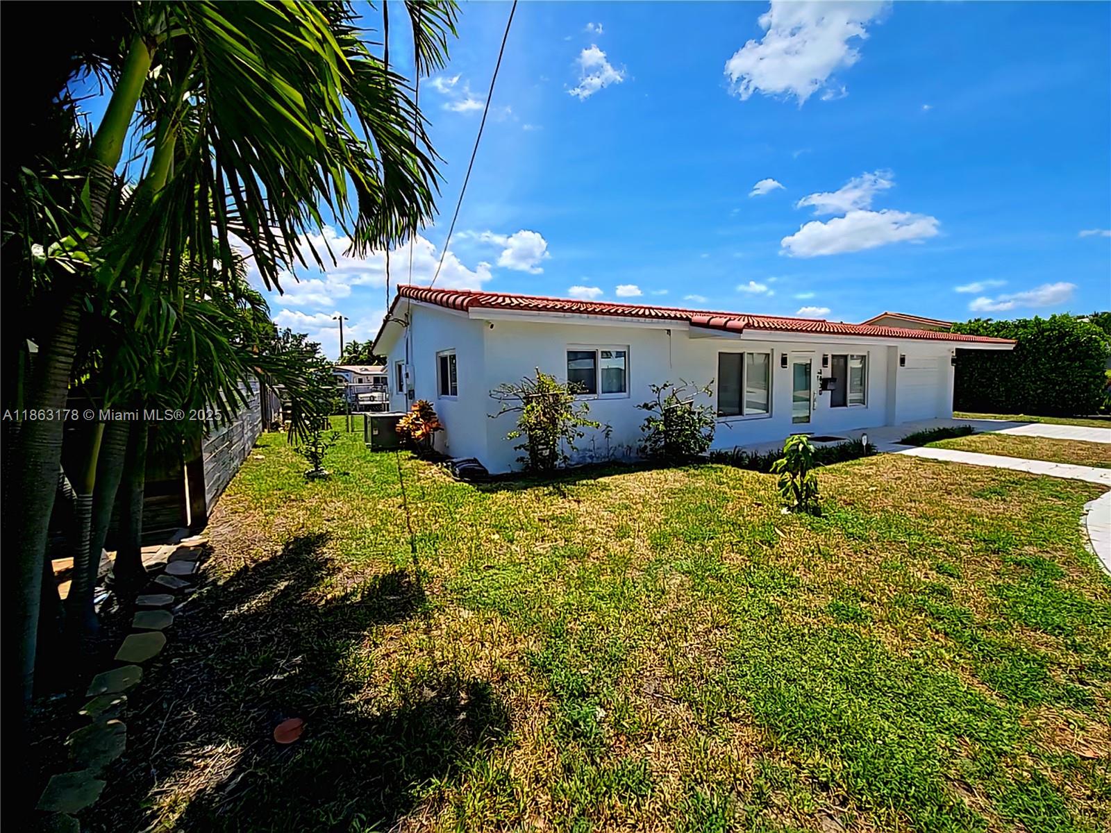 CORAL RIDGE ISLES - Residential