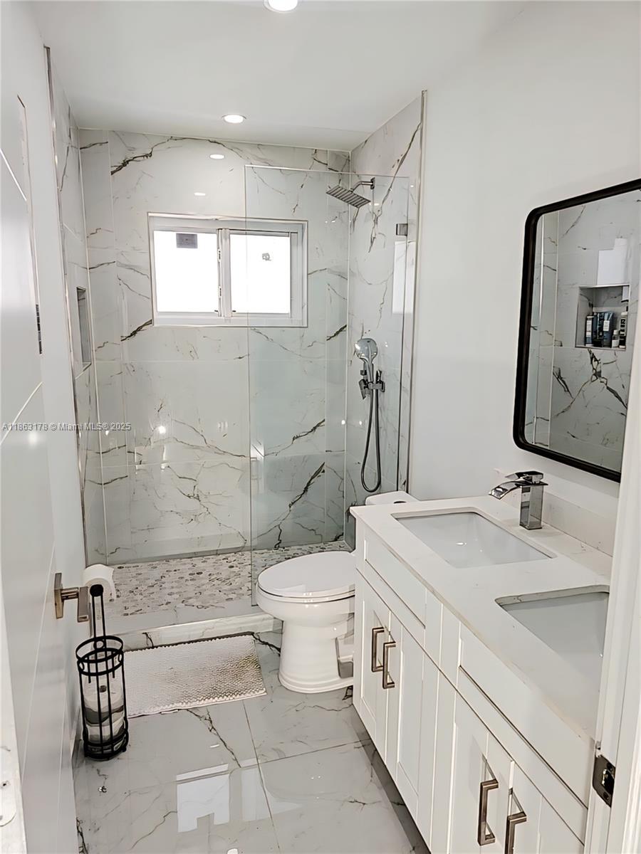 CORAL RIDGE ISLES - Residential