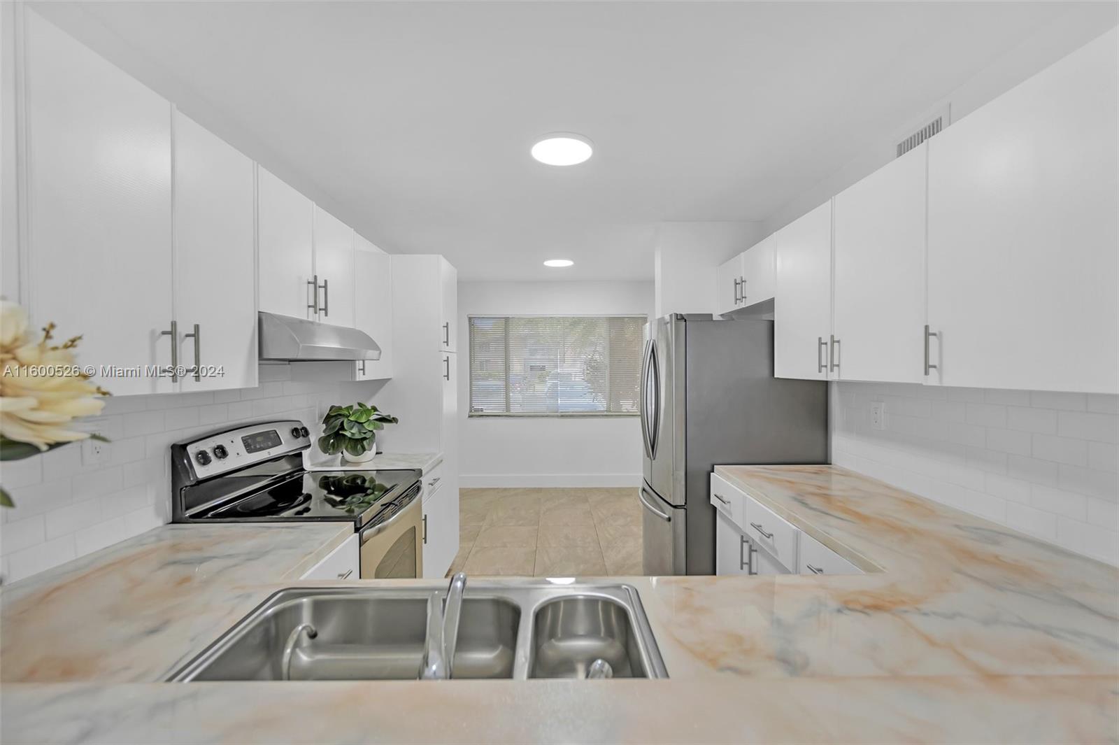 DEVON CONDOMINIUM - Residential