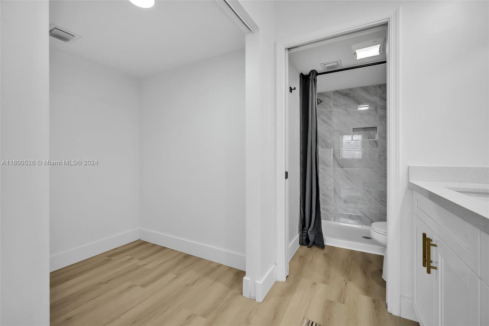 DEVON CONDOMINIUM - Residential