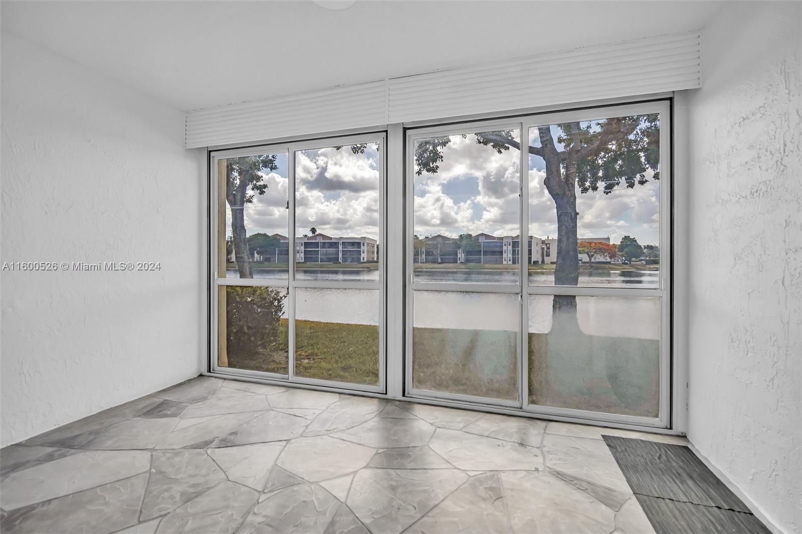 DEVON CONDOMINIUM - Residential