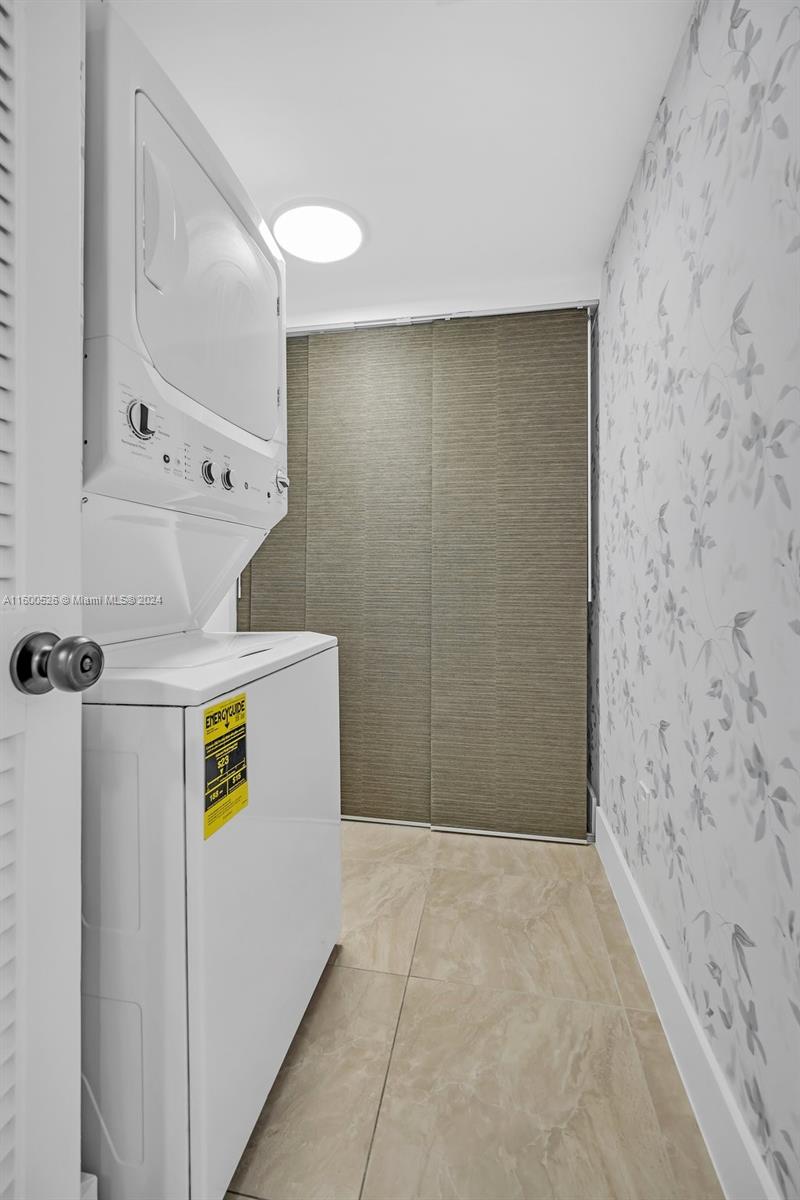 DEVON CONDOMINIUM - Residential