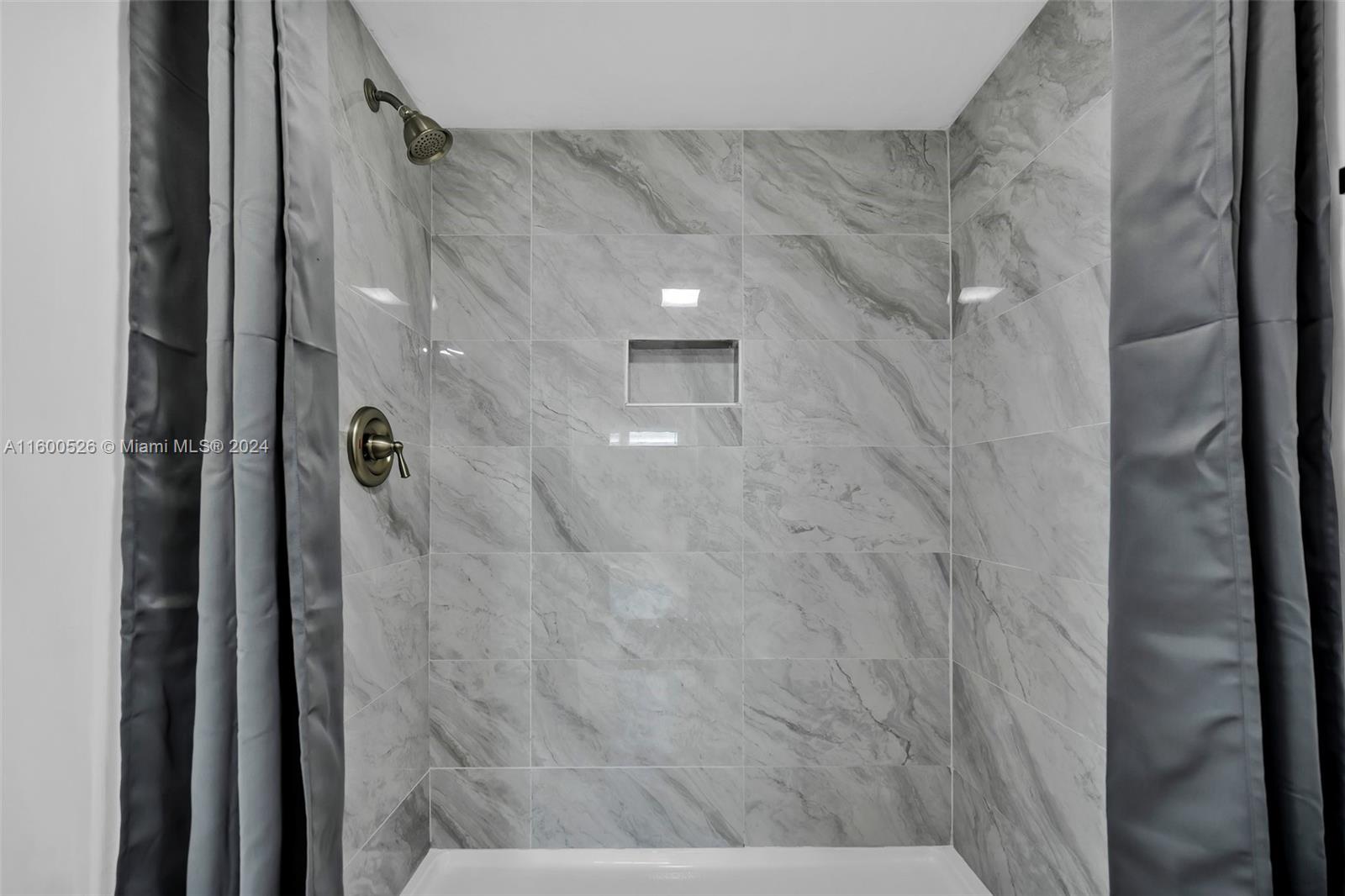 DEVON CONDOMINIUM - Residential