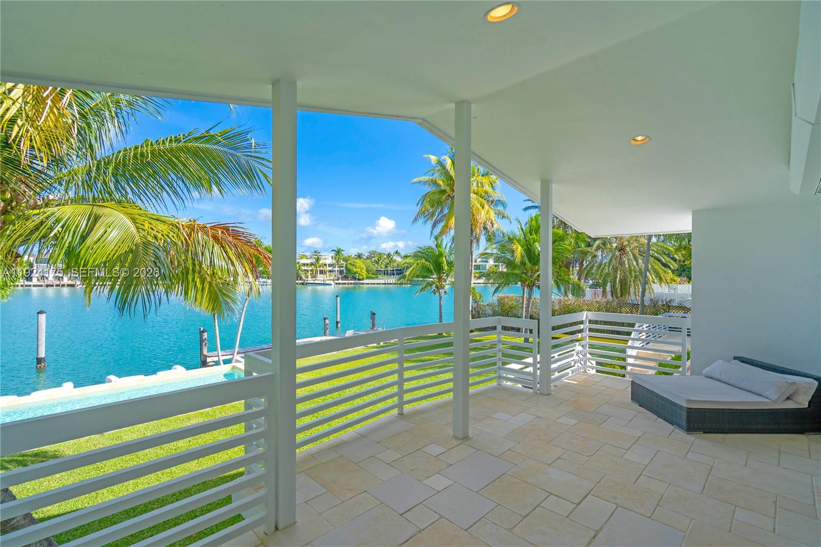 MASHTA ISLAND A REPLAT OF - Residential