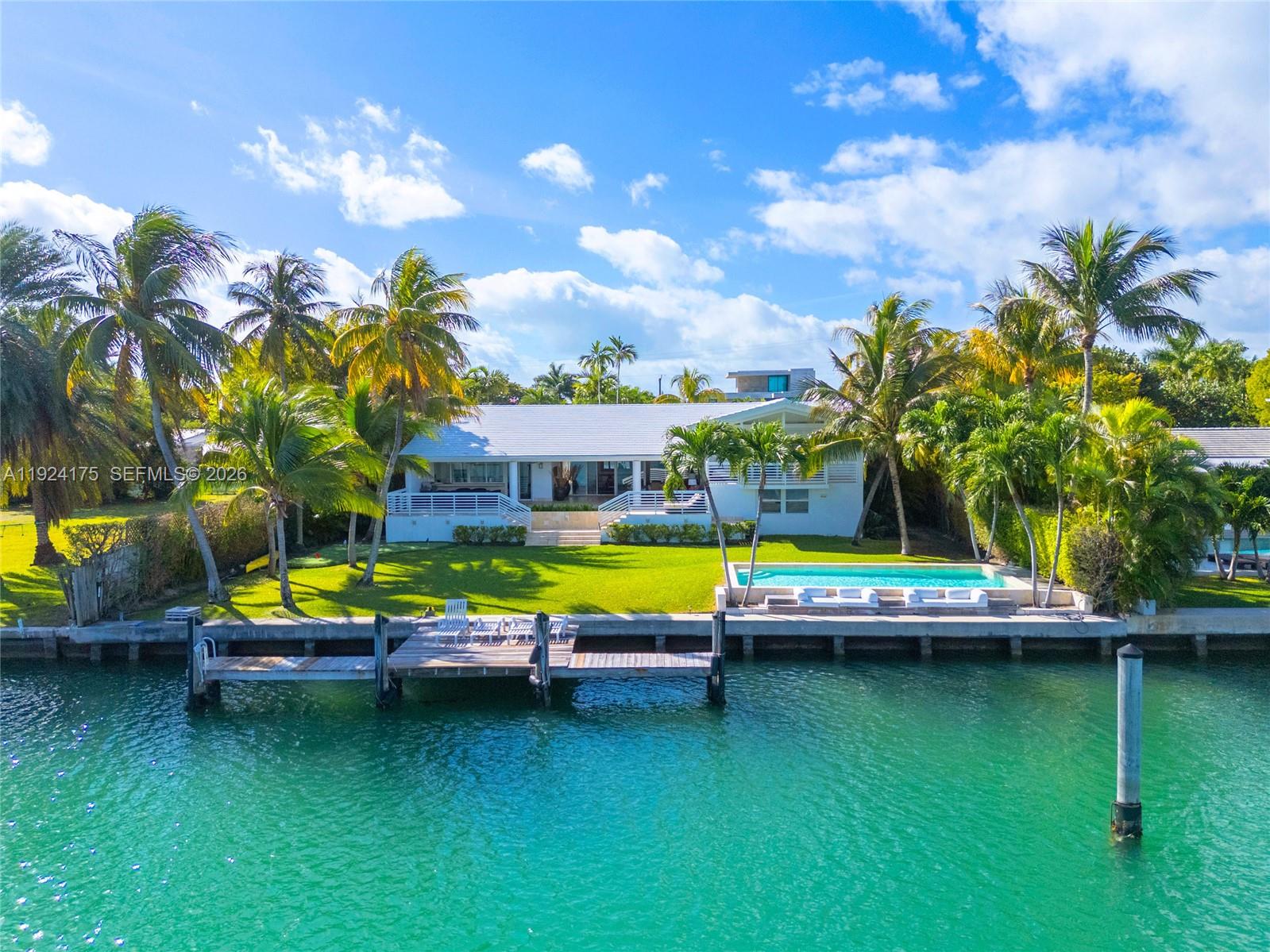 MASHTA ISLAND A REPLAT OF - Residential