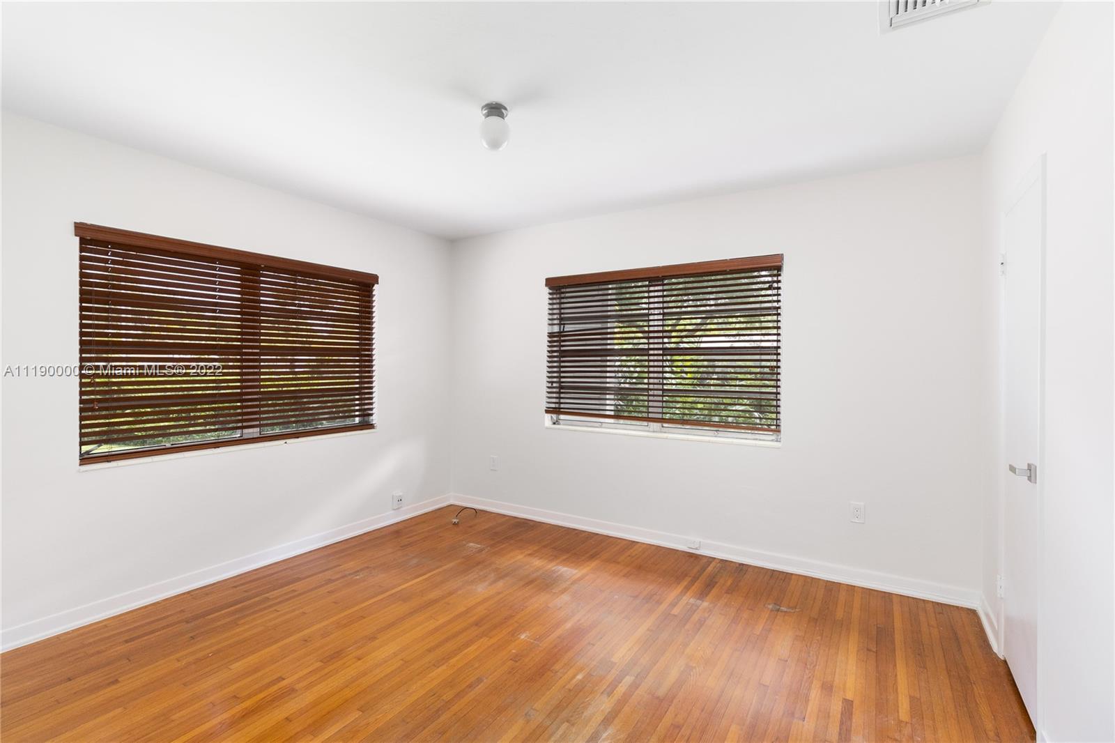 MIAMI SHORES SEC 1 AMD - Residential