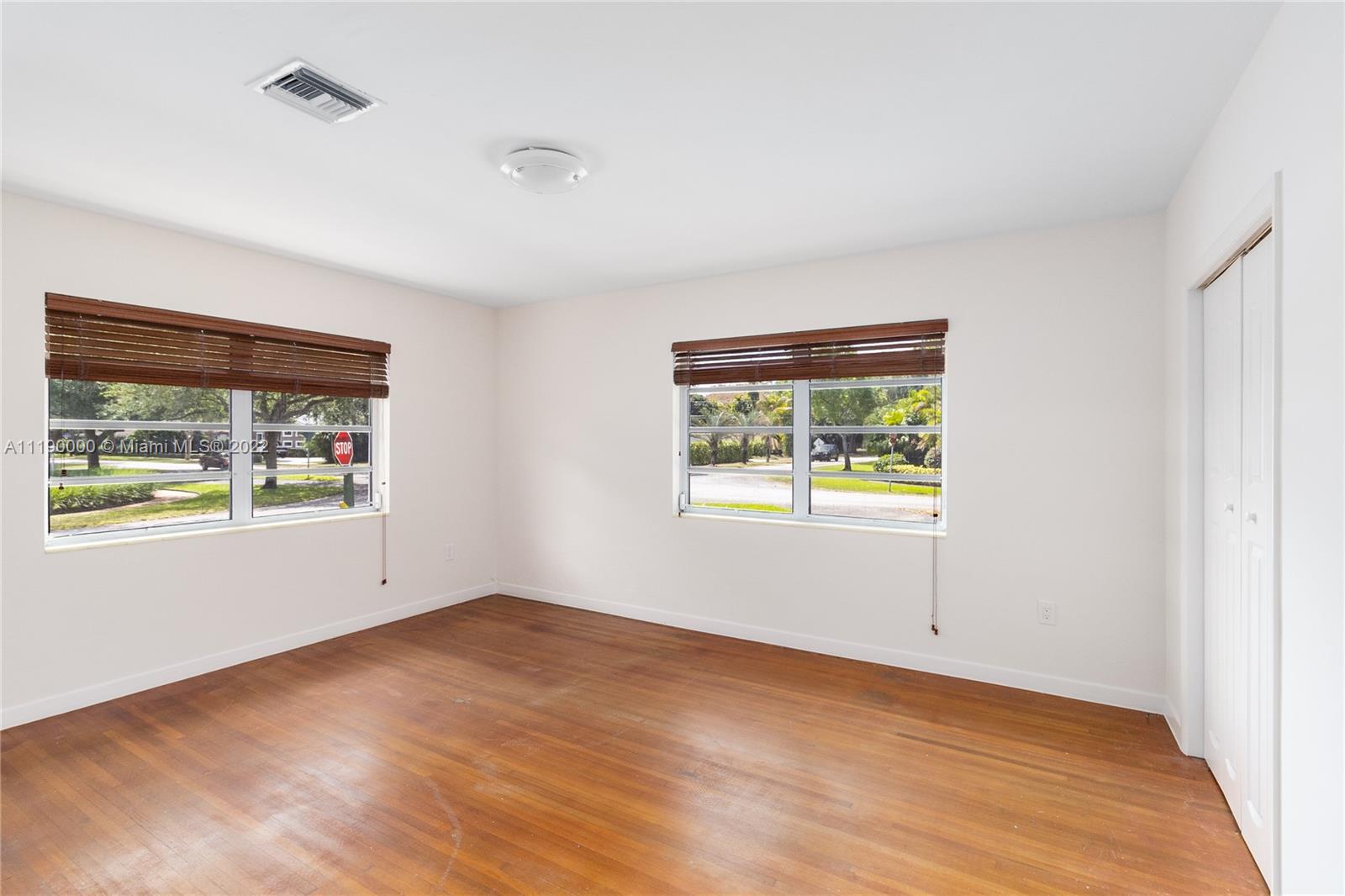 MIAMI SHORES SEC 1 AMD - Residential