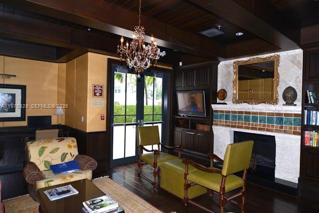 VILLA FLORA CONDO - Residential