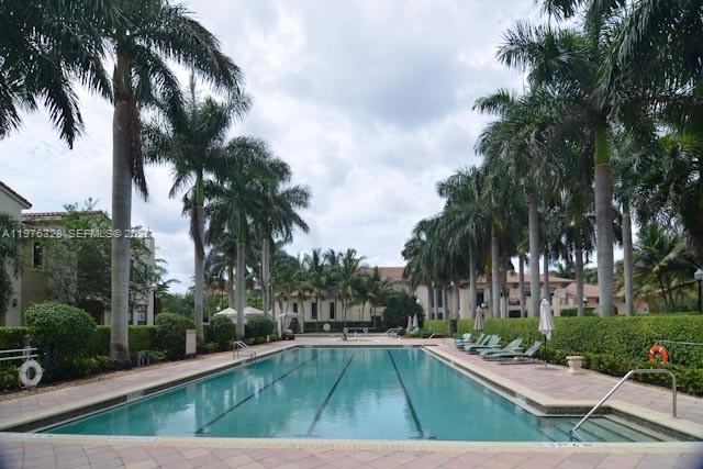 VILLA FLORA CONDO - Residential