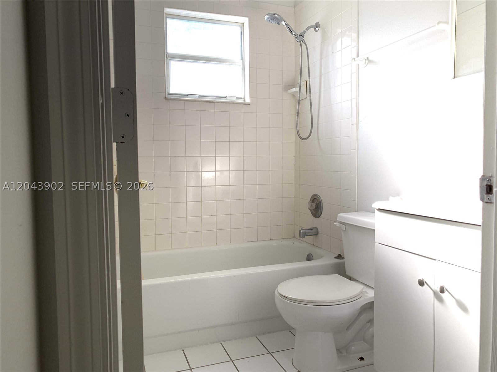 VILLAS OF PALM BAY - Residential Lease