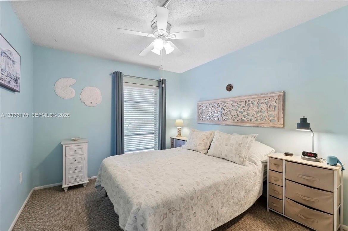 HOLLYWOOD GARDENS CONDOMI - Residential Lease