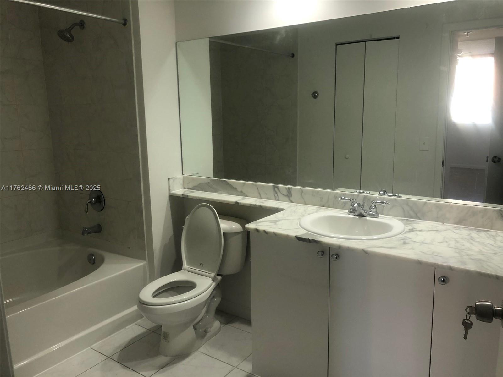 VENTURE AT AVENTURA WEST - Residential