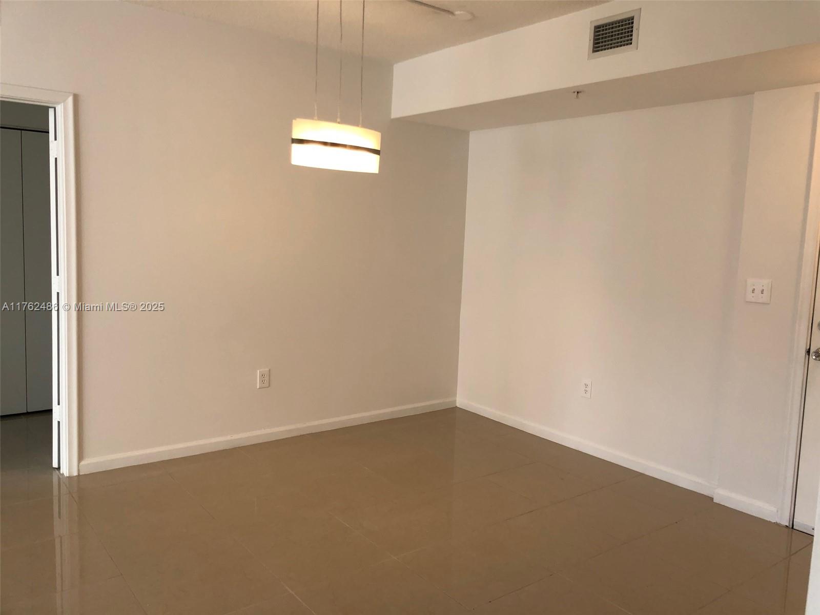 VENTURE AT AVENTURA WEST - Residential