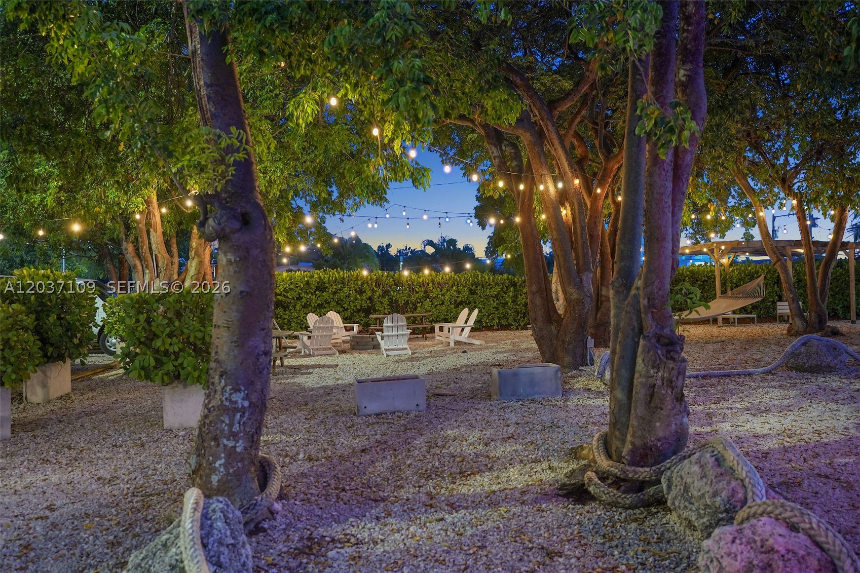 CALUSA CAMPGROUND - Land