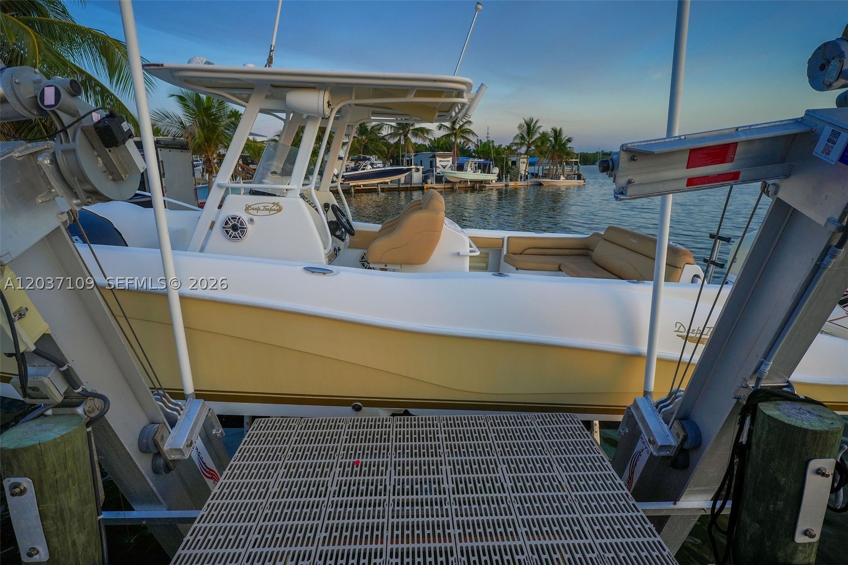 CALUSA CAMPGROUND - Land