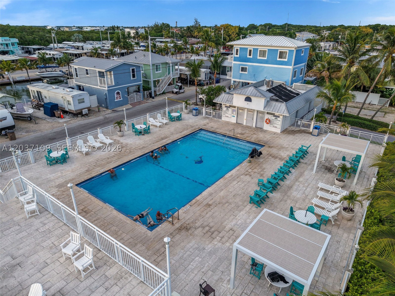 CALUSA CAMPGROUND - Land