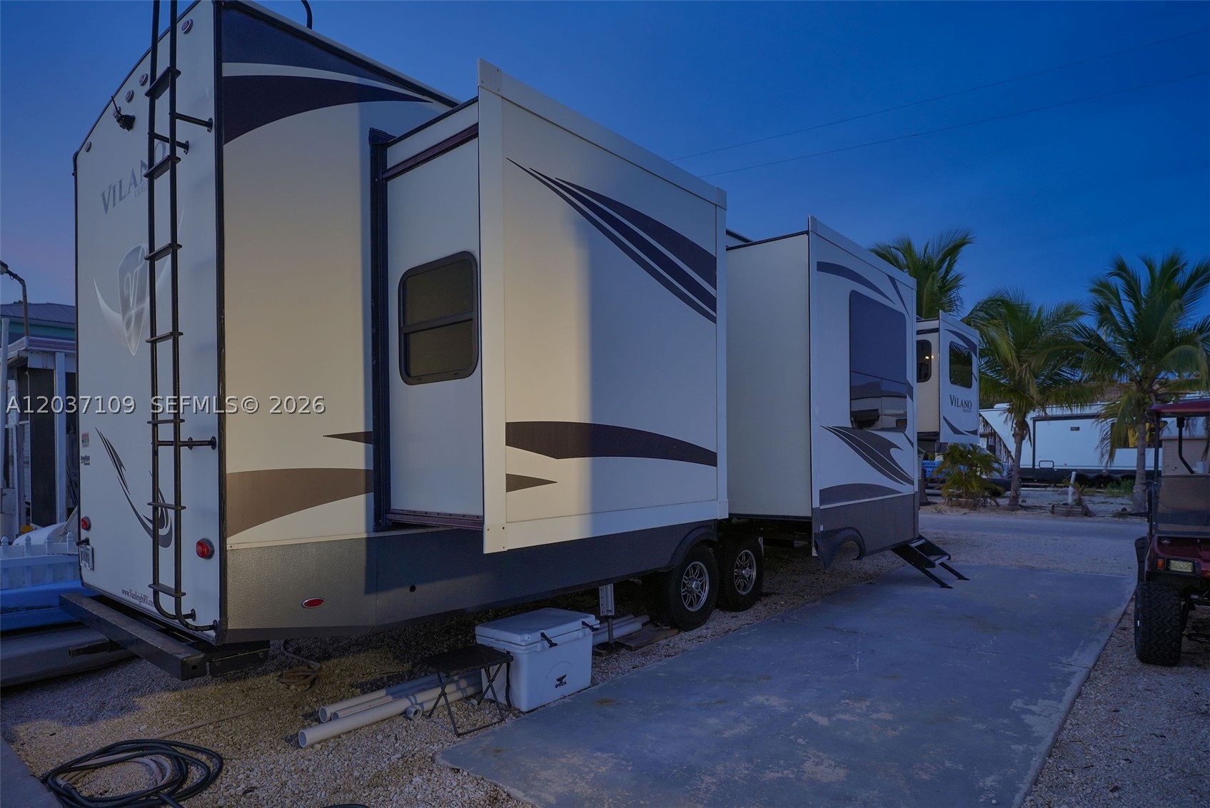 CALUSA CAMPGROUND - Land