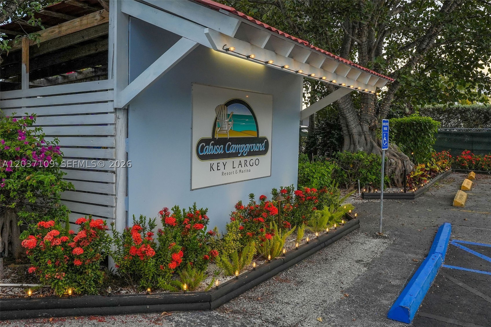 CALUSA CAMPGROUND - Land