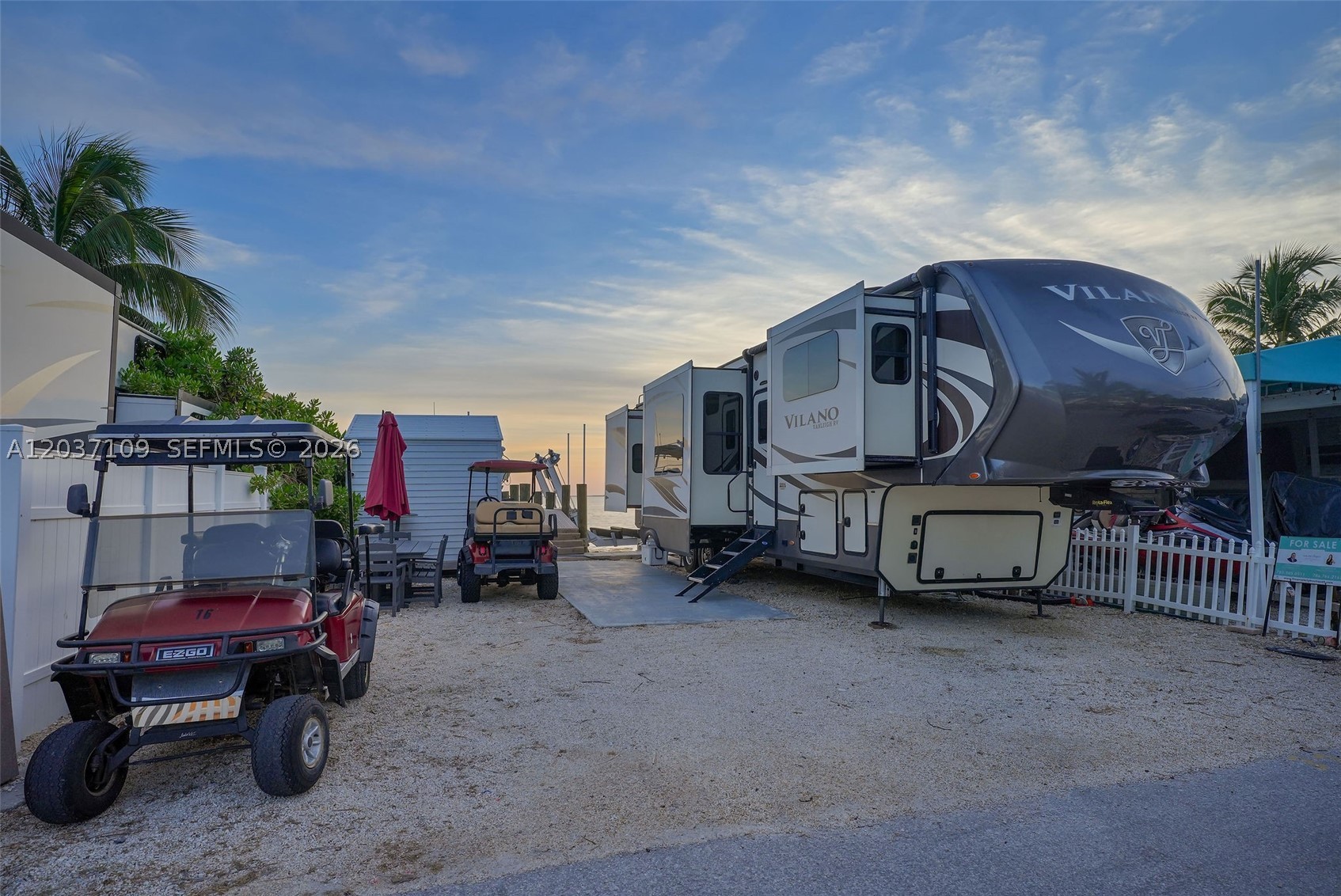 CALUSA CAMPGROUND - Land