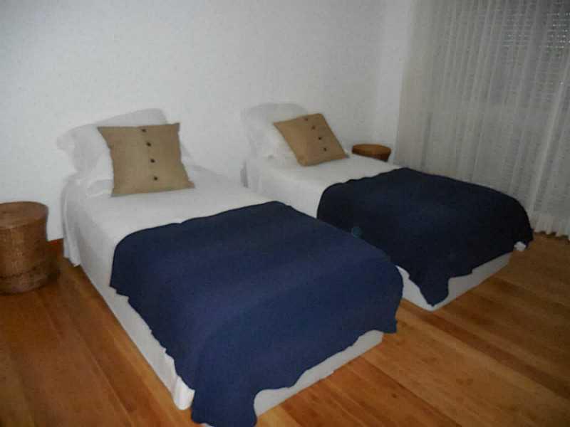 ALLINGTON TOWERS NO. - Residential Lease