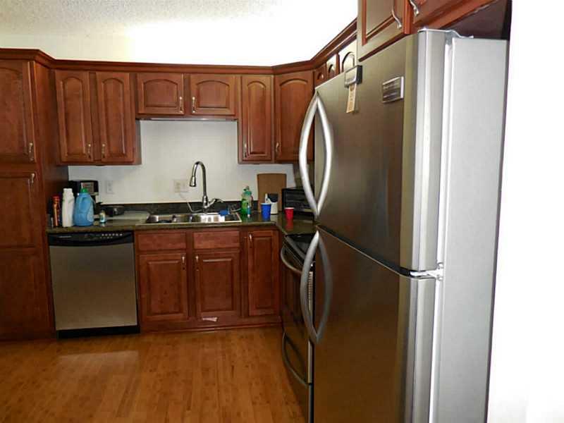 ALLINGTON TOWERS NO. - Residential Lease