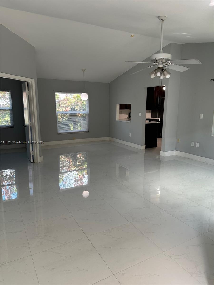 COUNTRY LAKE MANORS SEC 3 - Residential