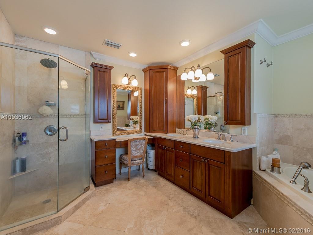 Miami Lakes Loch Lomond - Residential
