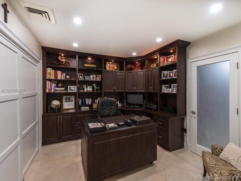 Miami Lakes Loch Lomond - Residential