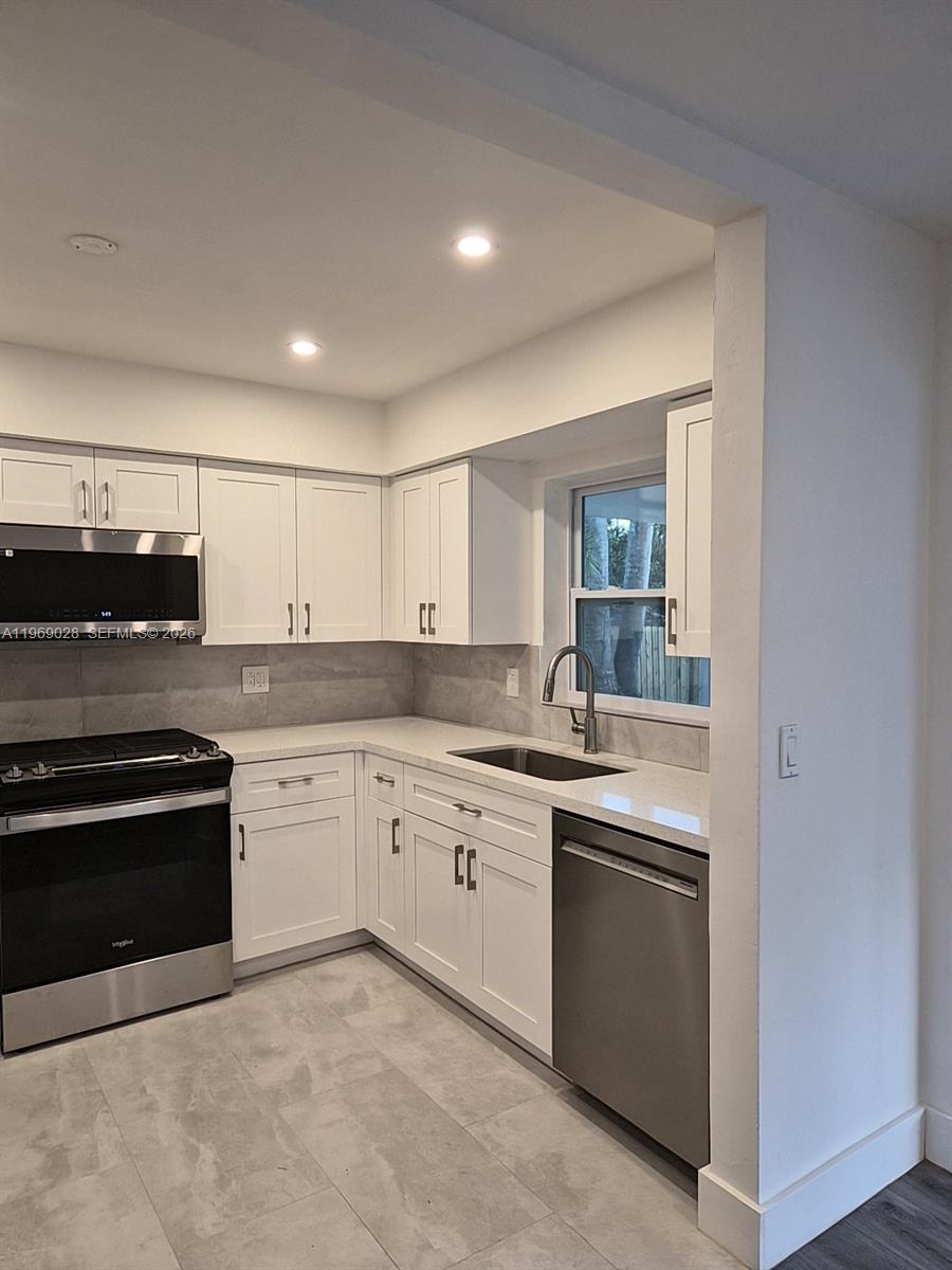 LAKEVIEW HEIGHTS NO 2 - Residential