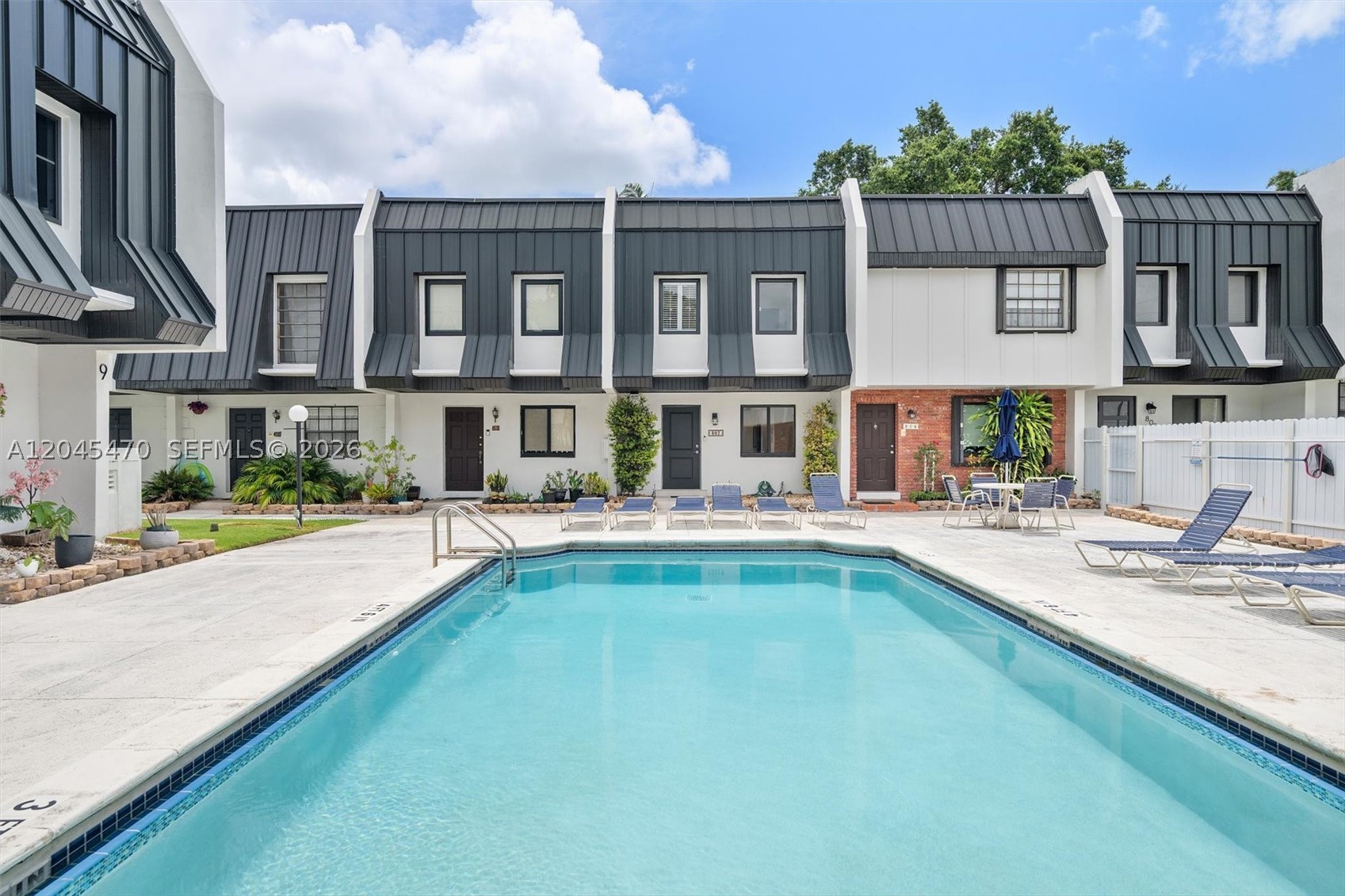 MILLER SIXTY-SEVEN TOWNHO - Residential
