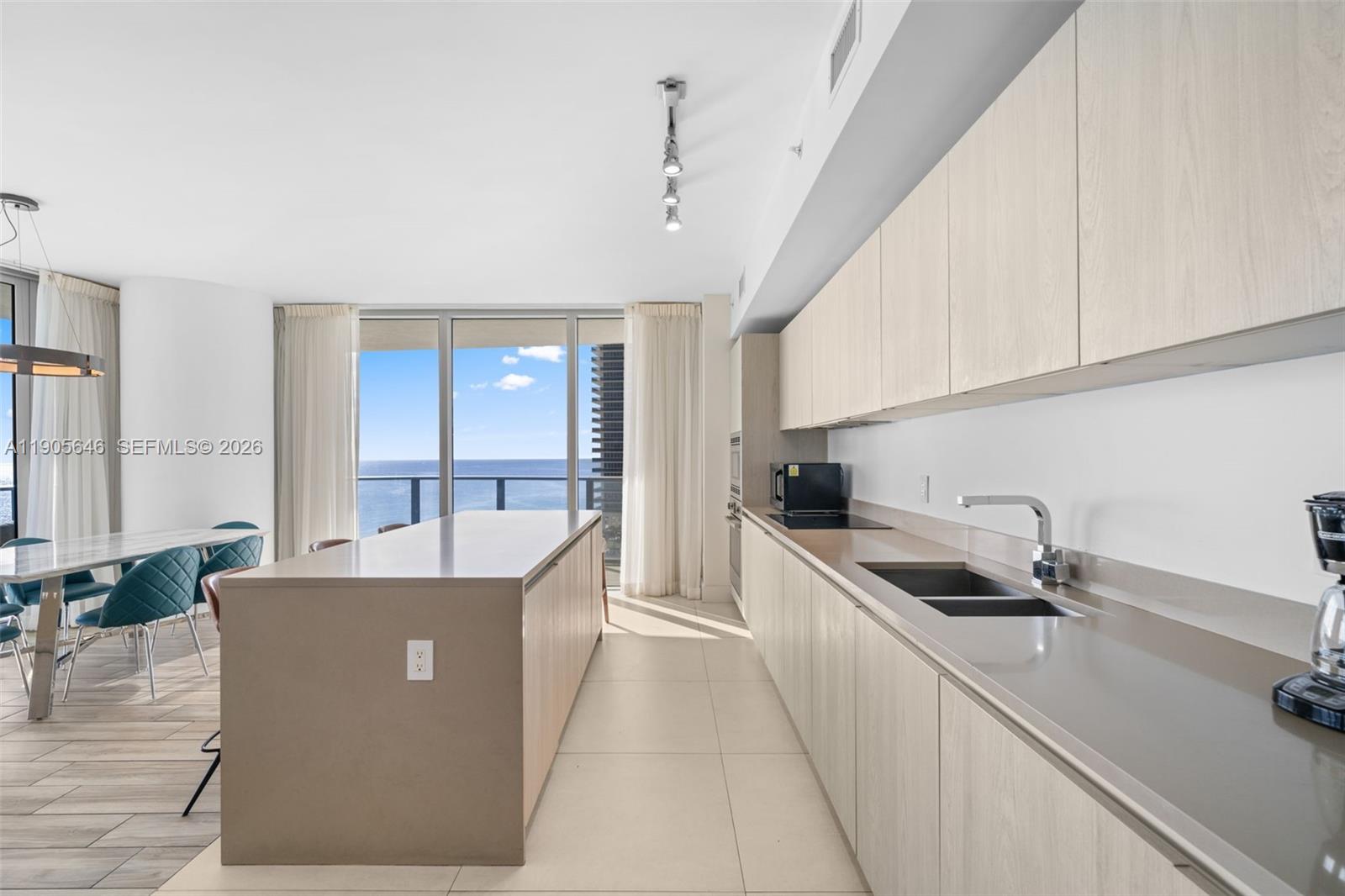 4111 SOUTH OCEAN DRIVE CO - Residential