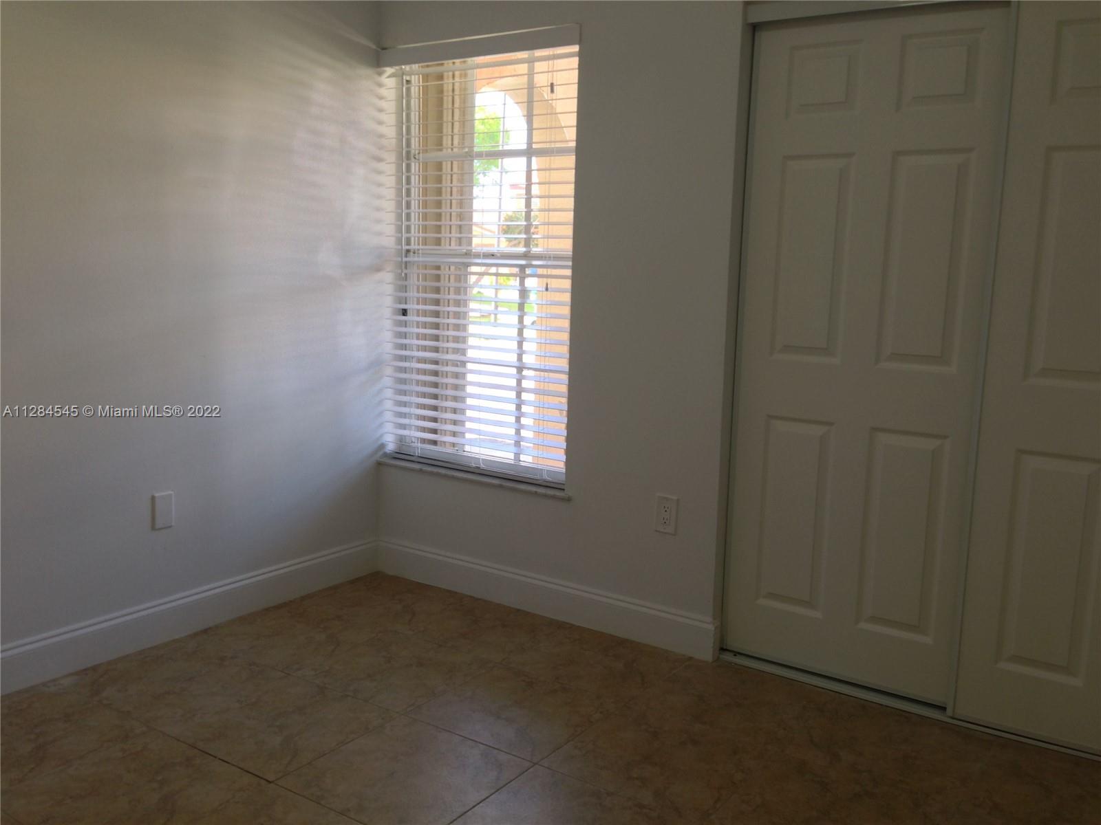 LAMBIANCE TOWNHOMES KENDA - Residential Lease
