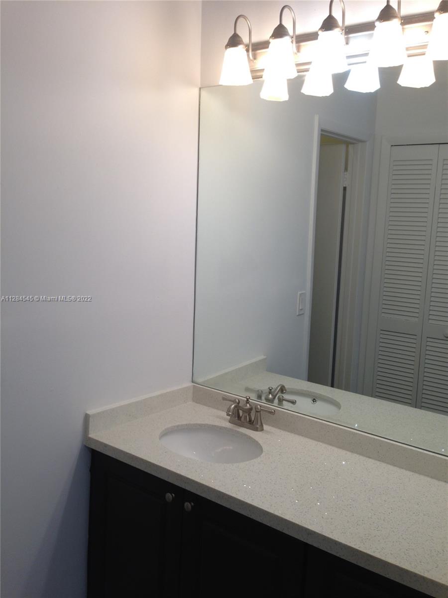LAMBIANCE TOWNHOMES KENDA - Residential Lease