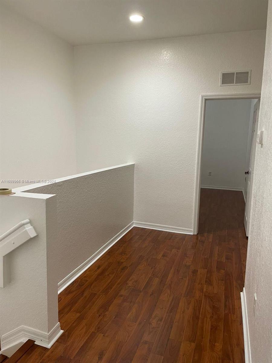 LAS TERRAZAS AT VIZCAYA C - Residential Lease
