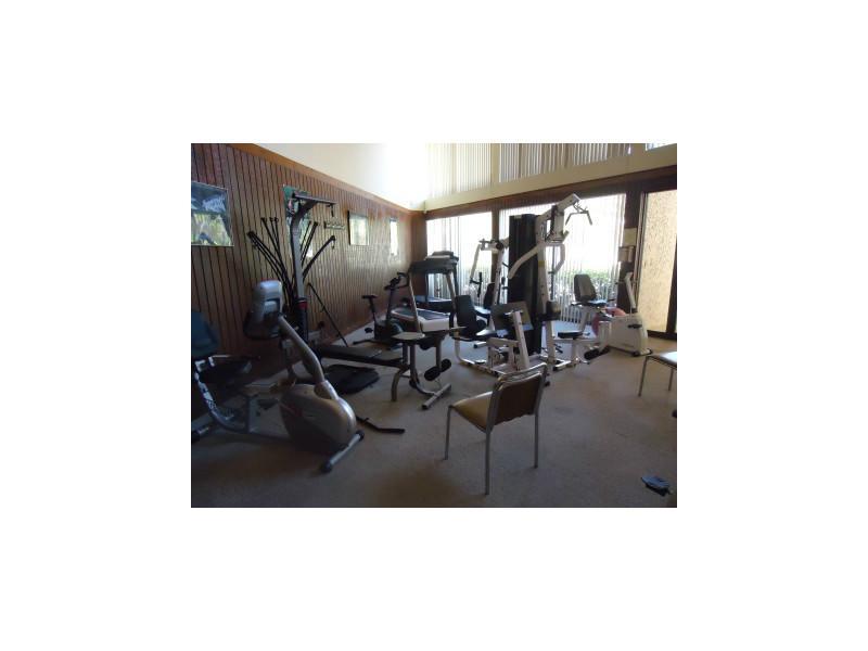 GREENGLADES CONDO 13 - Residential Lease