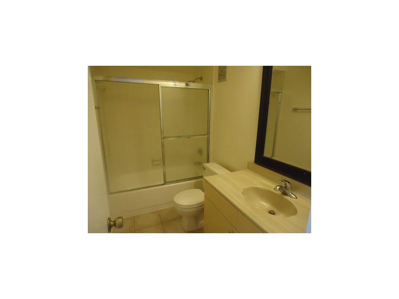 GREENGLADES CONDO 13 - Residential Lease