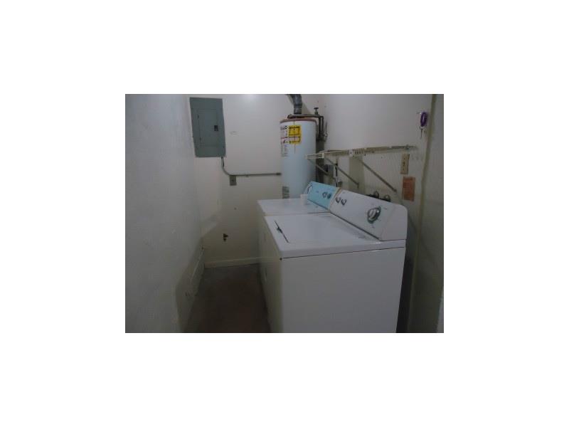 GREENGLADES CONDO 13 - Residential Lease