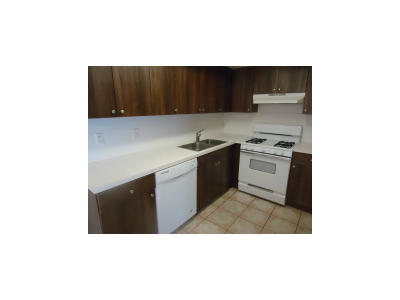 GREENGLADES CONDO 13 - Residential Lease