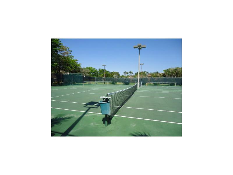 GREENGLADES CONDO 13 - Residential Lease
