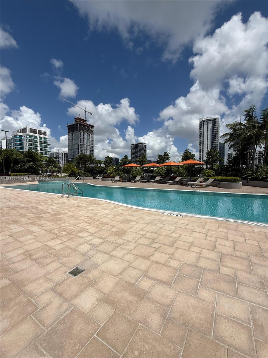 ARIA RESERVE SOUTH TOWER - Residential Lease