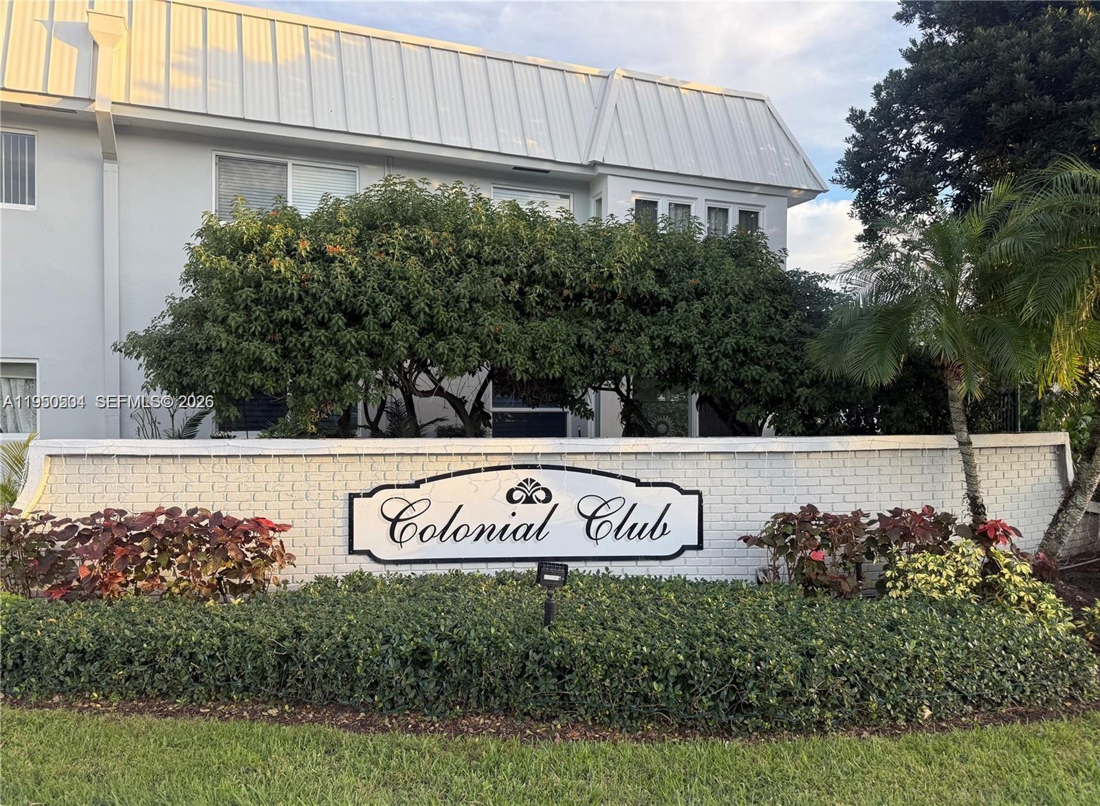 COLONIAL CLUB CONDO SEC 1 - Residential