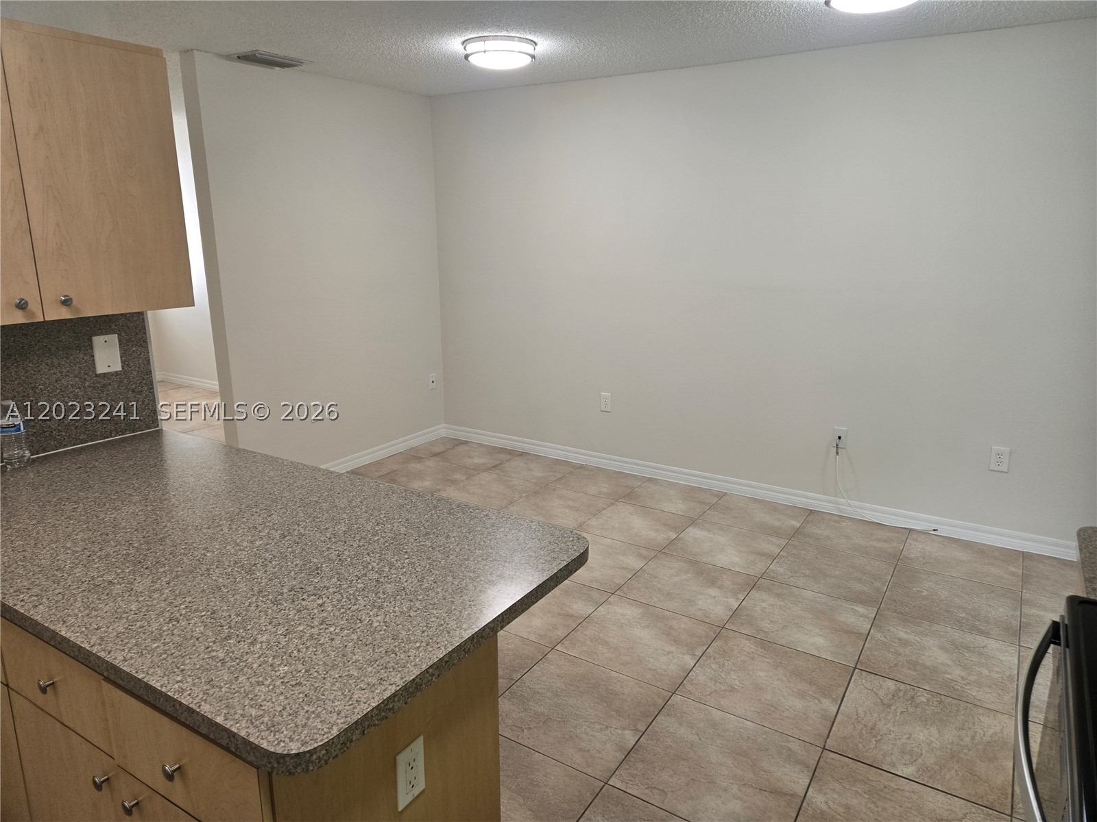 REV LINDLEY PERRINE CENTE - Residential Lease