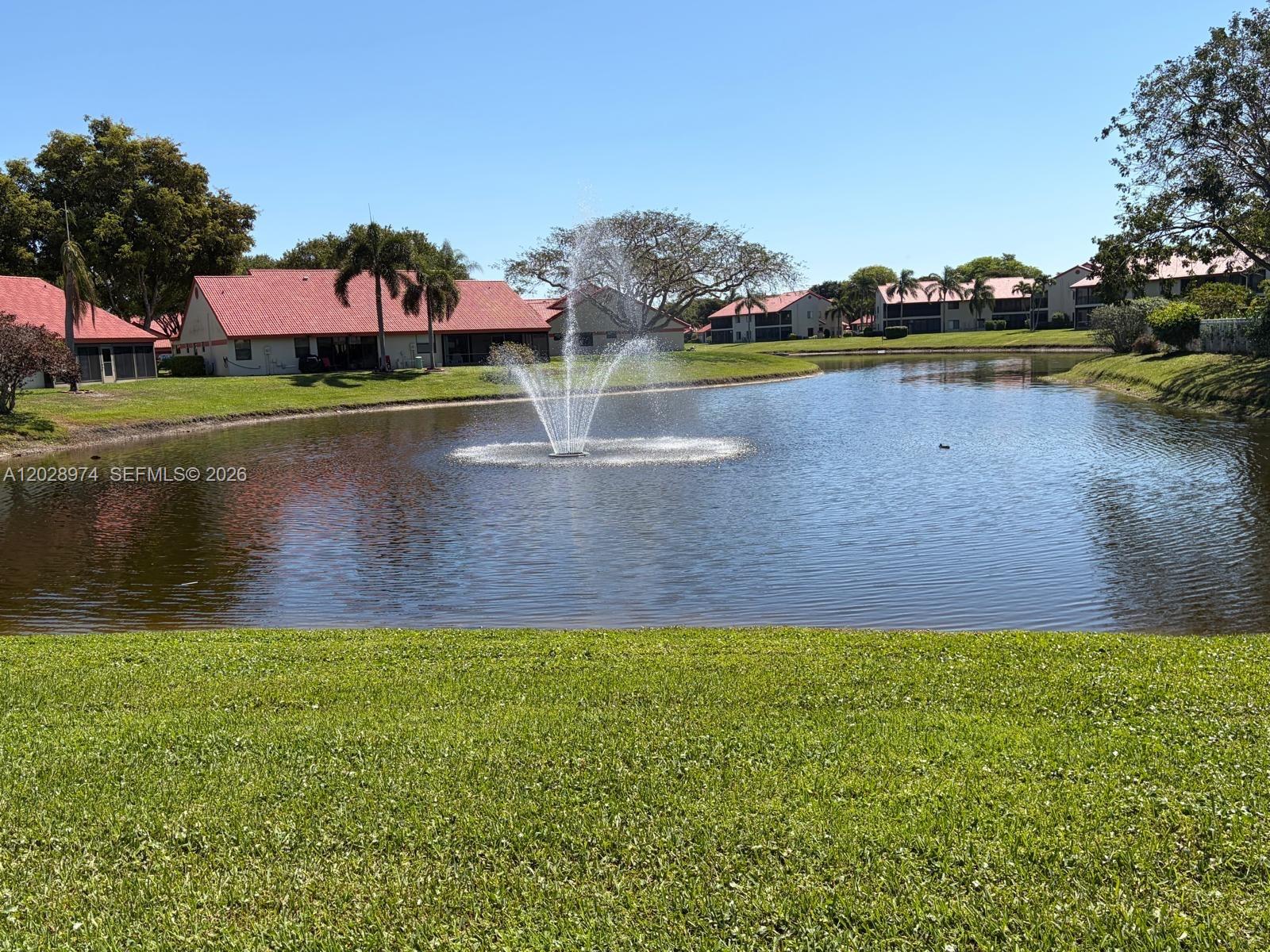 LEXINGTON CLUB VILLAS CON - Residential Lease